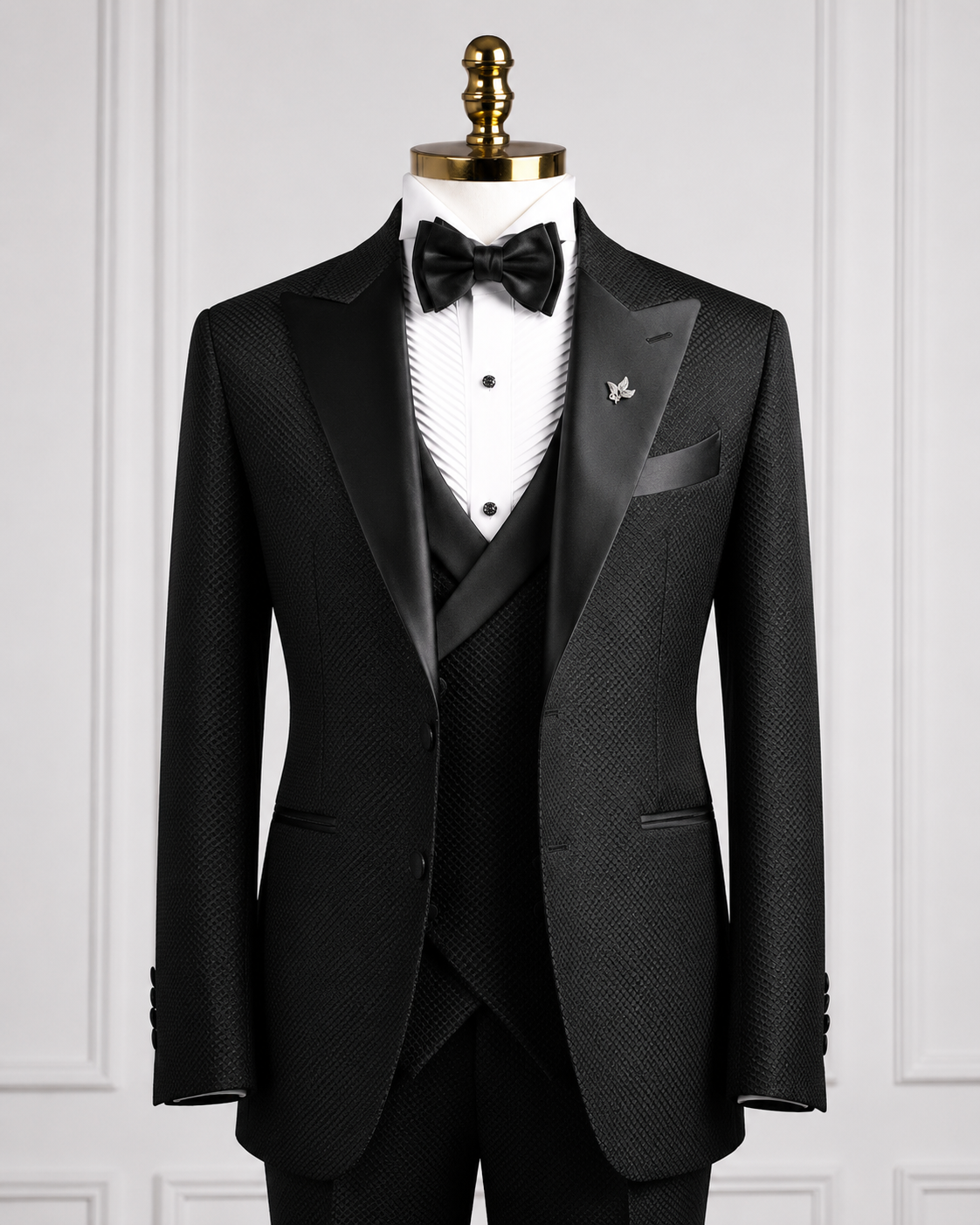 Black Textured Peak Lapel Tuxedo